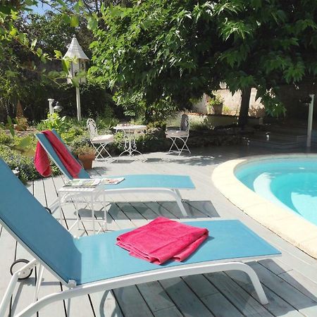 Bed and Breakfast L'Arbre D'Ange Montmorillon Esterno foto