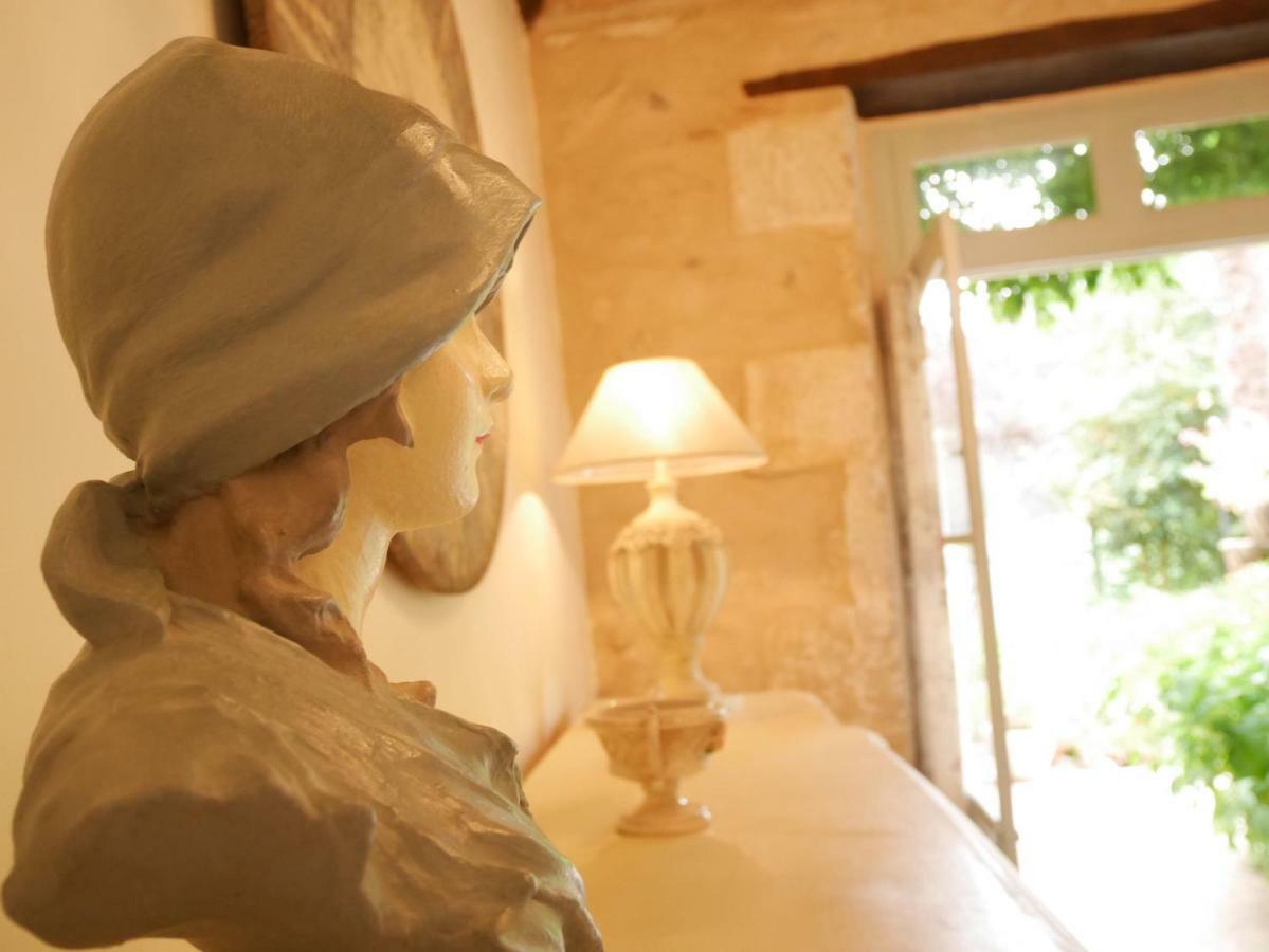 Bed and Breakfast L'Arbre D'Ange Montmorillon Esterno foto