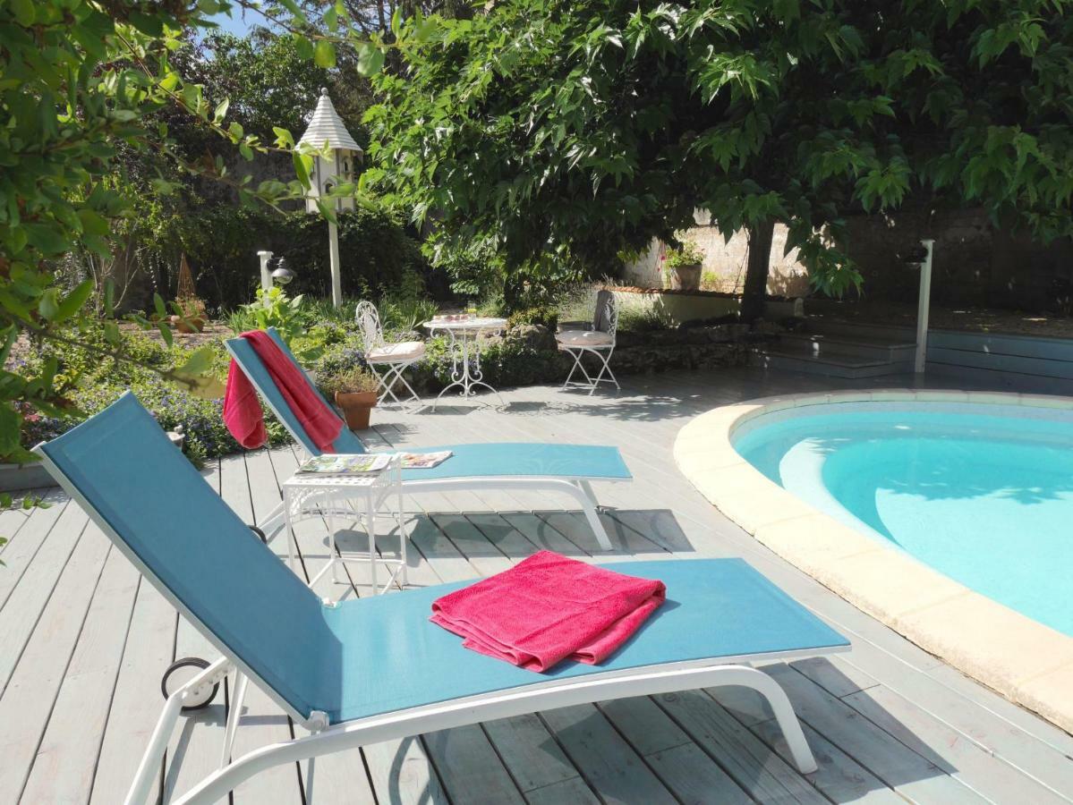 Bed and Breakfast L'Arbre D'Ange Montmorillon Esterno foto