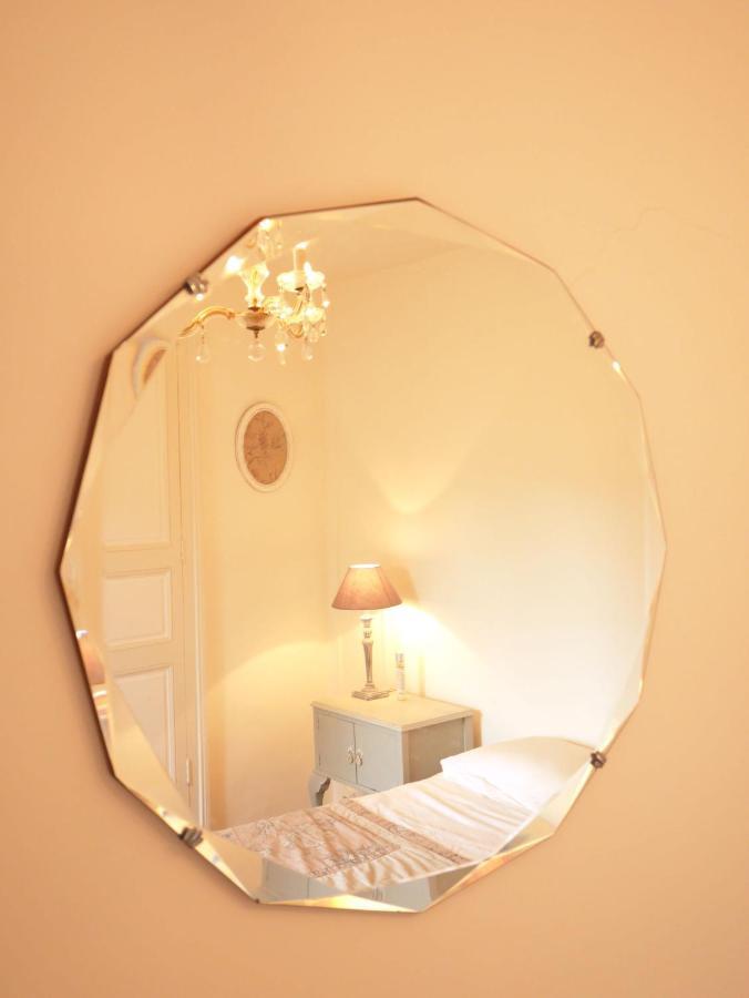 Bed and Breakfast L'Arbre D'Ange Montmorillon Esterno foto